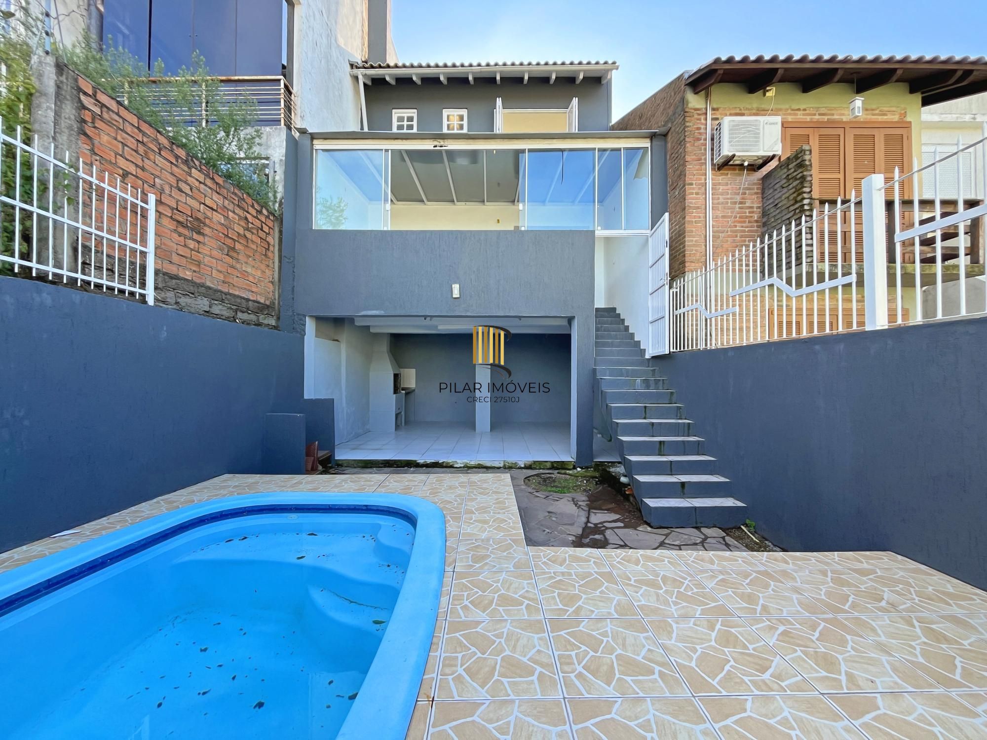 Casa 3 dormitórios no bairro Aberta dos Morros