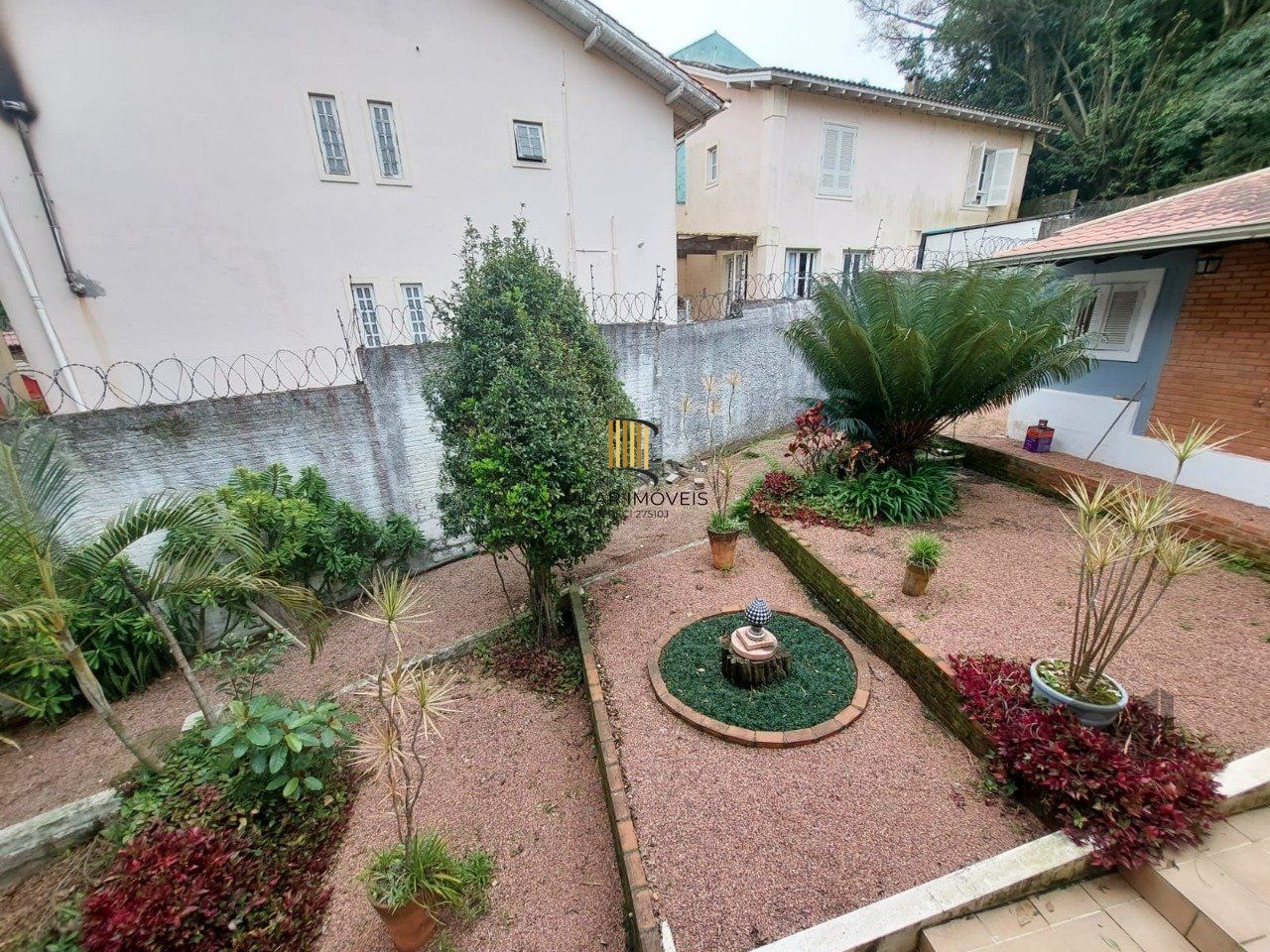 CASA DE 3 QUARTOS - 1 SUITE - 1 HOME OFFICE - LAREIRA - PISCINA - PÁTIO - IPANEMA - ESPÍRITO SANTO - PORTO ALEGRE - RS