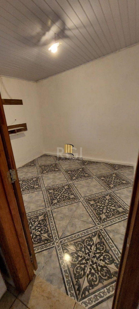 Casa para Venda - 78m², 2 quartos, 2 vagas - Santo Inácio, Esteio