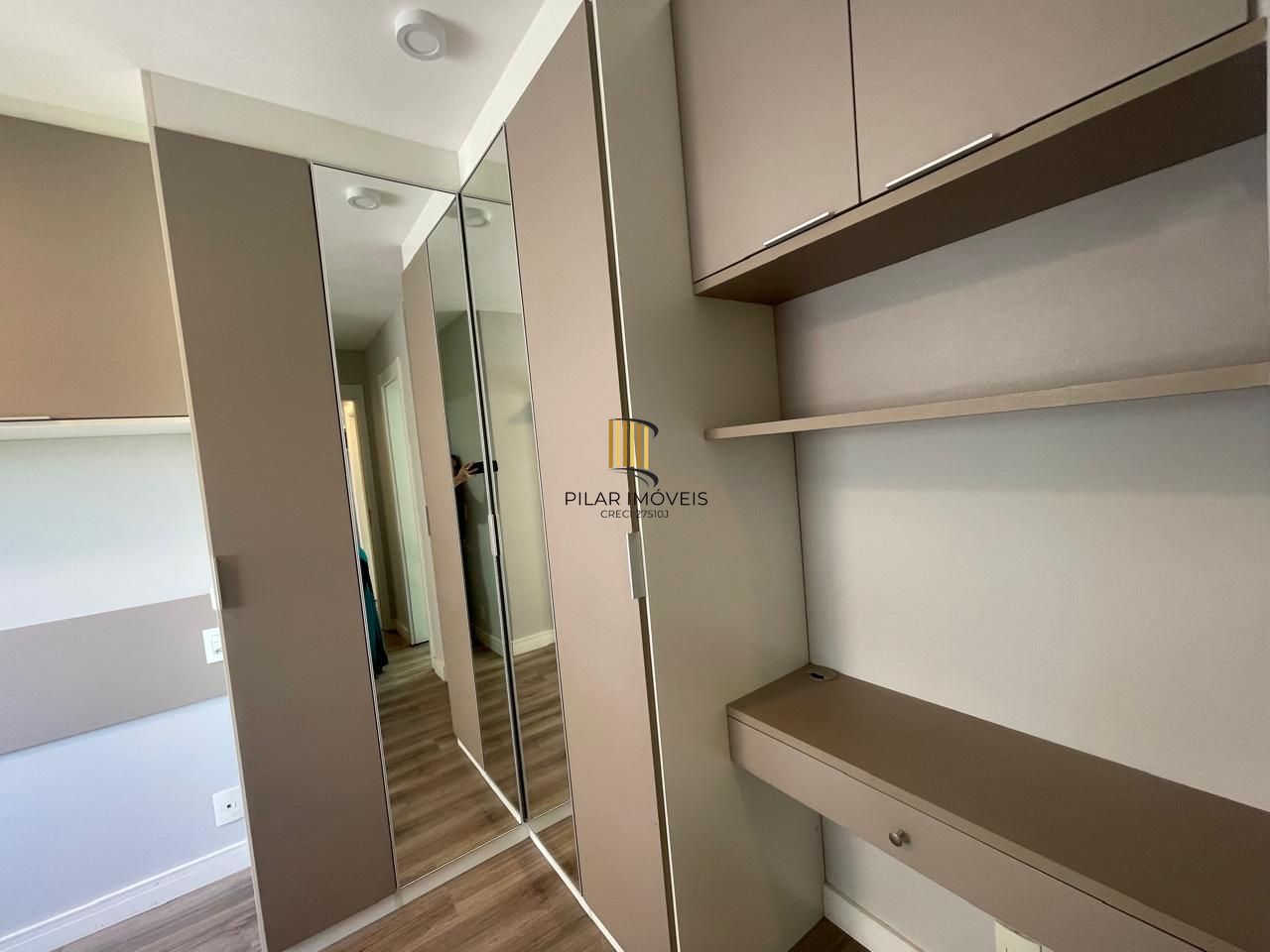 Impecável apartamento semimobiliado, 2 dormitórios, 2 banheiros e 1 vaga coberta