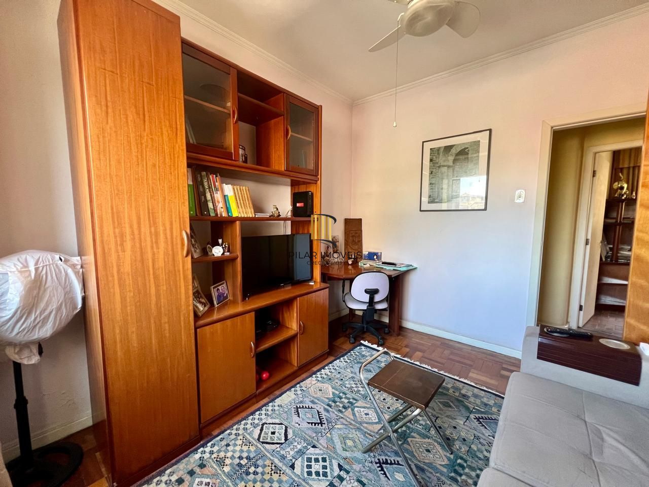 Apartamento 3 dormitórios com 80m2 no bairro Floresta.
