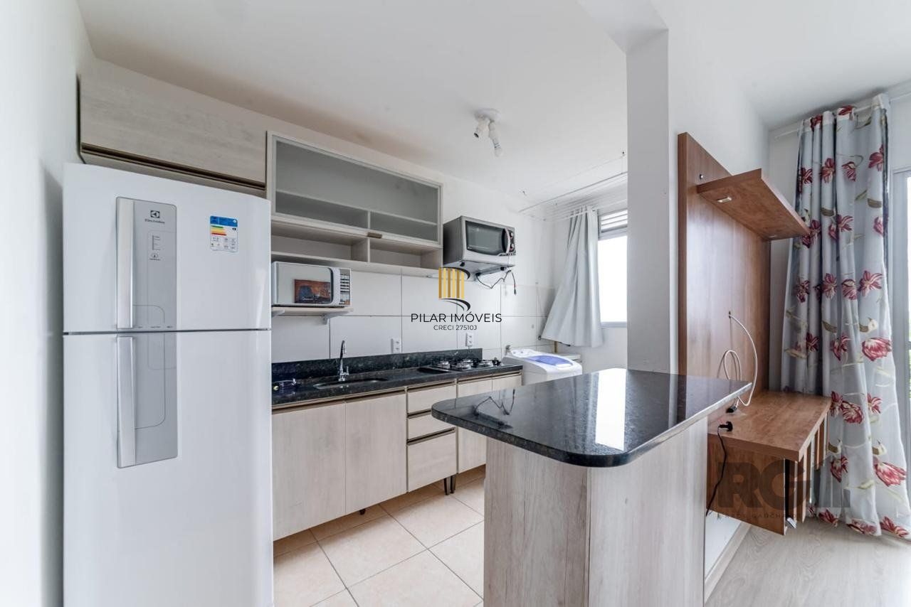Apartamento 2 dormitórios e uma vaga no bairro morro santana com sacada.