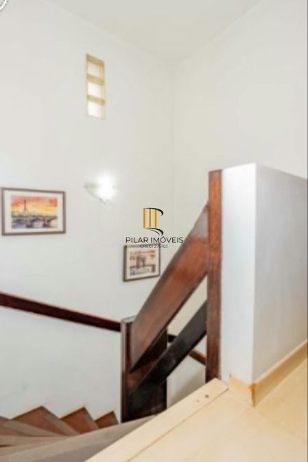 Casa em condomínio 3 dormitórios