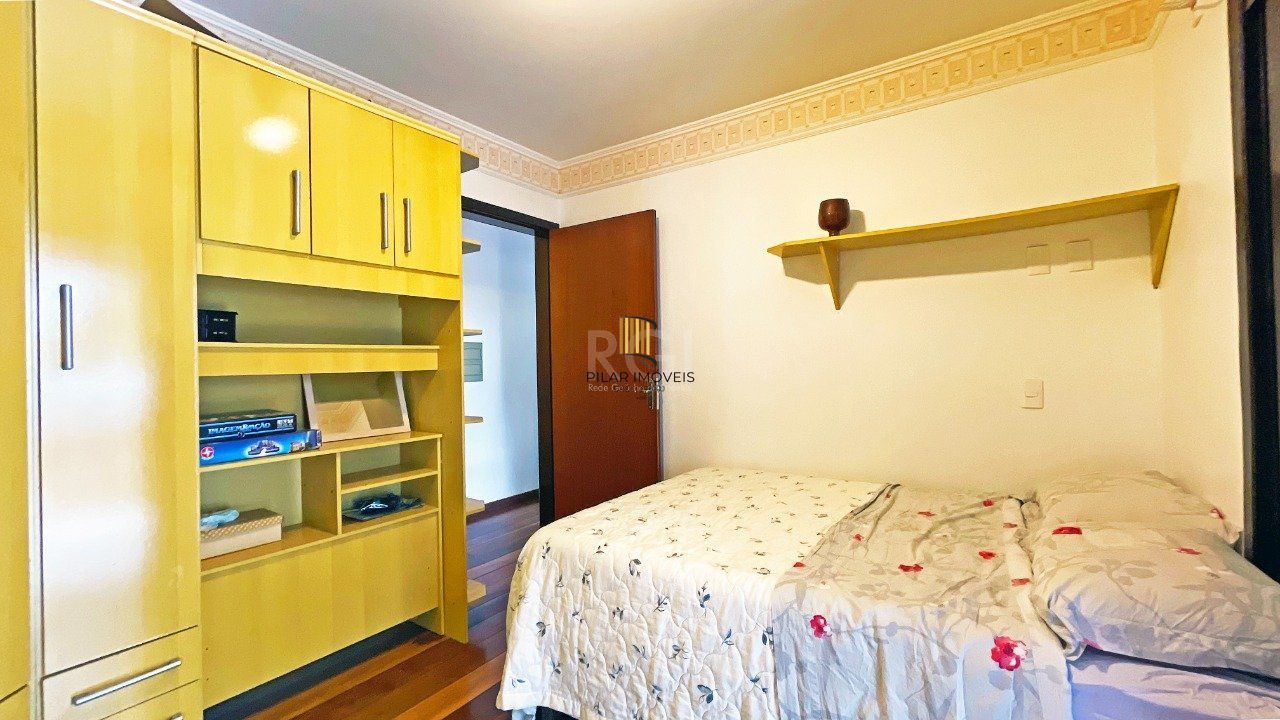 Casa 4 Suítes e 6 vagas de garagem no bairro Jardim Itu