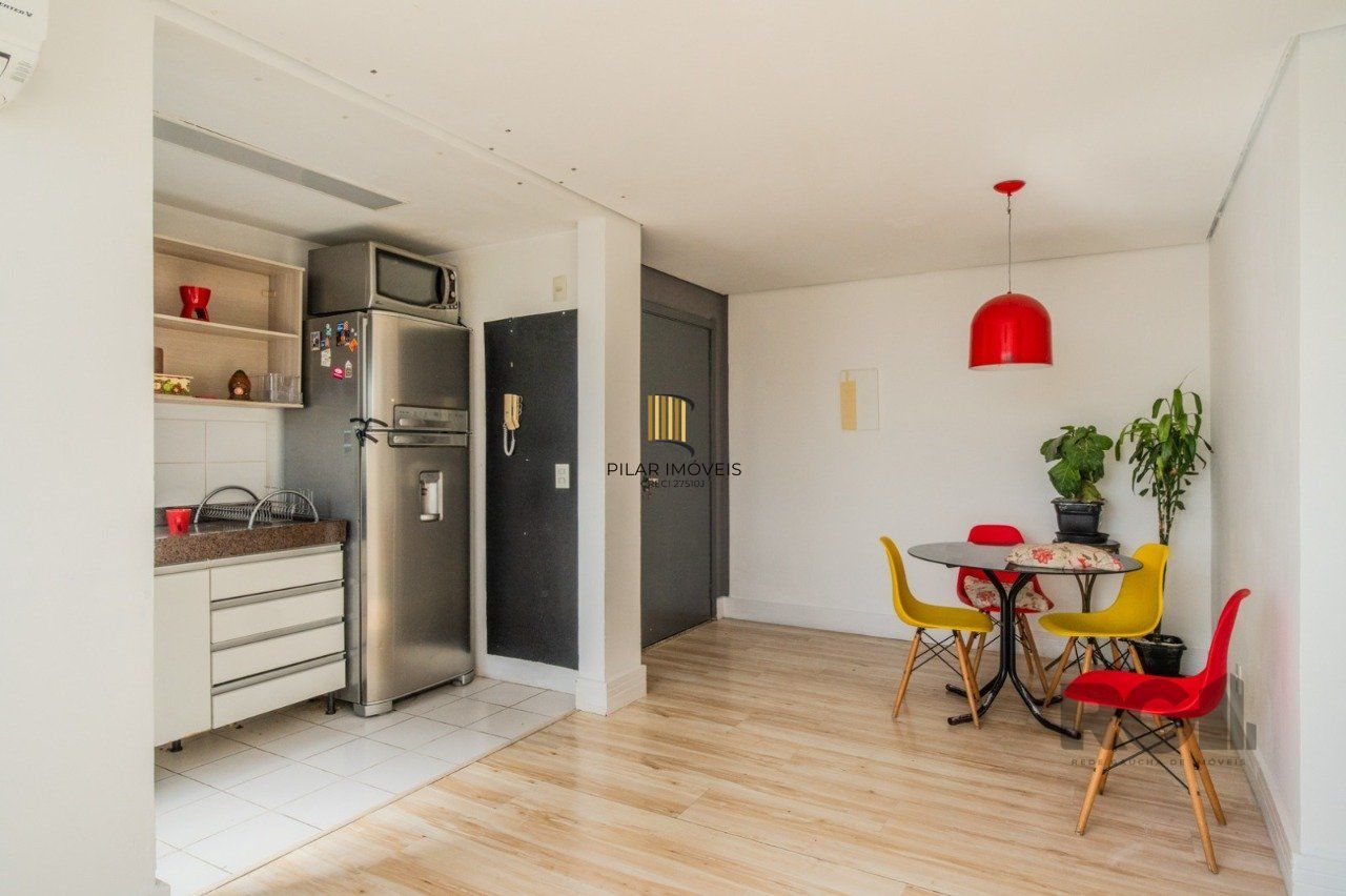 Apartamento para Venda - 61,51m², 3 dormitórios, Cristal