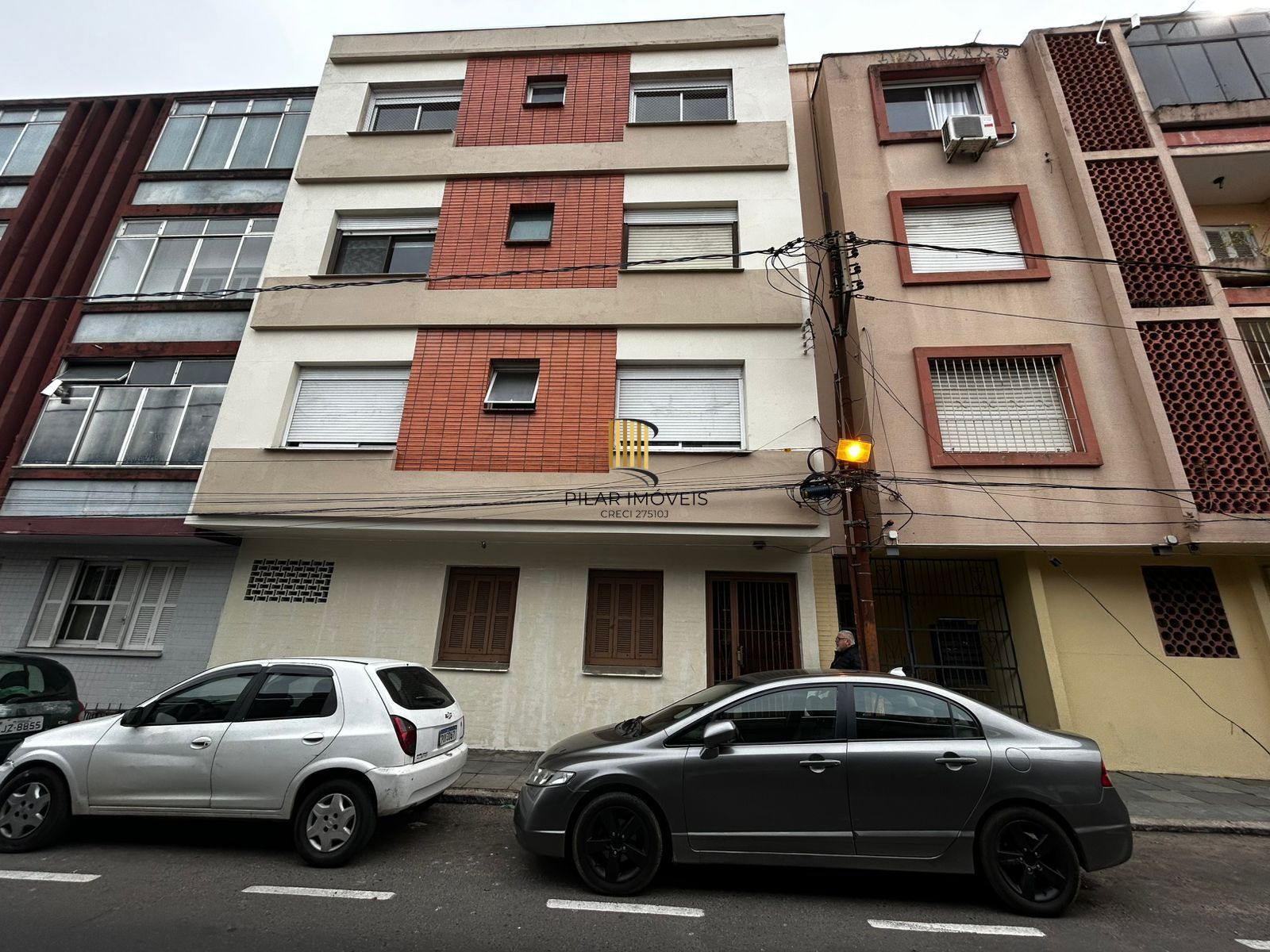 APARTAMENTO GARDEN, 1 QUARTO, PÁTIO PRIVATIVO, PROX HOSPITAL DE CLINICAS POA/RS