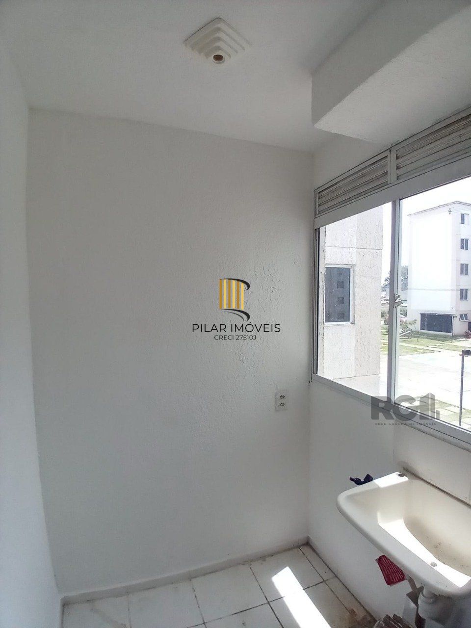 Apartamento com dois quartos no bairro Hípica