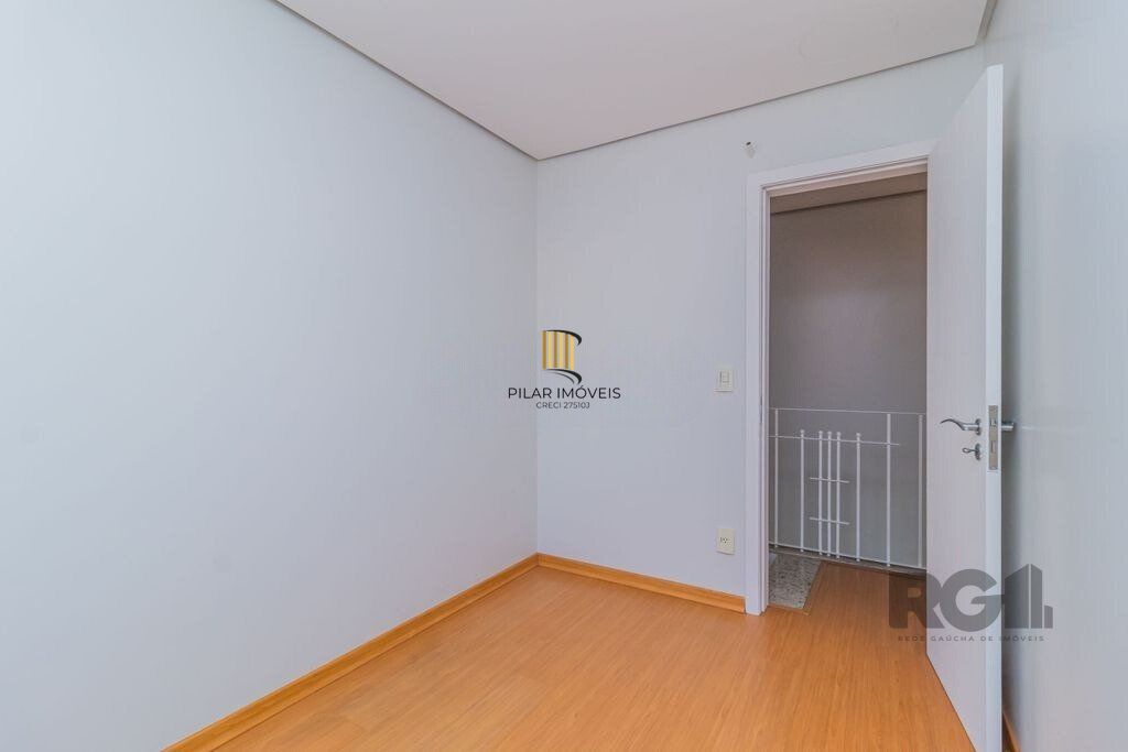 Casa em condomínio 3 dormitórios sendo 1 suíte bairro Vila Nova Porto Alegre