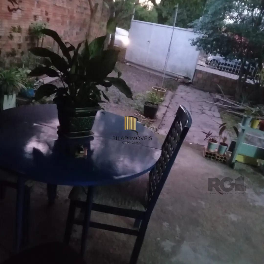 CASA 2 DORMITÓRIOS, 2 VAGAS DE GARAGEM, BAIRRO RESTINGA, PORTO ALEGRE/RS