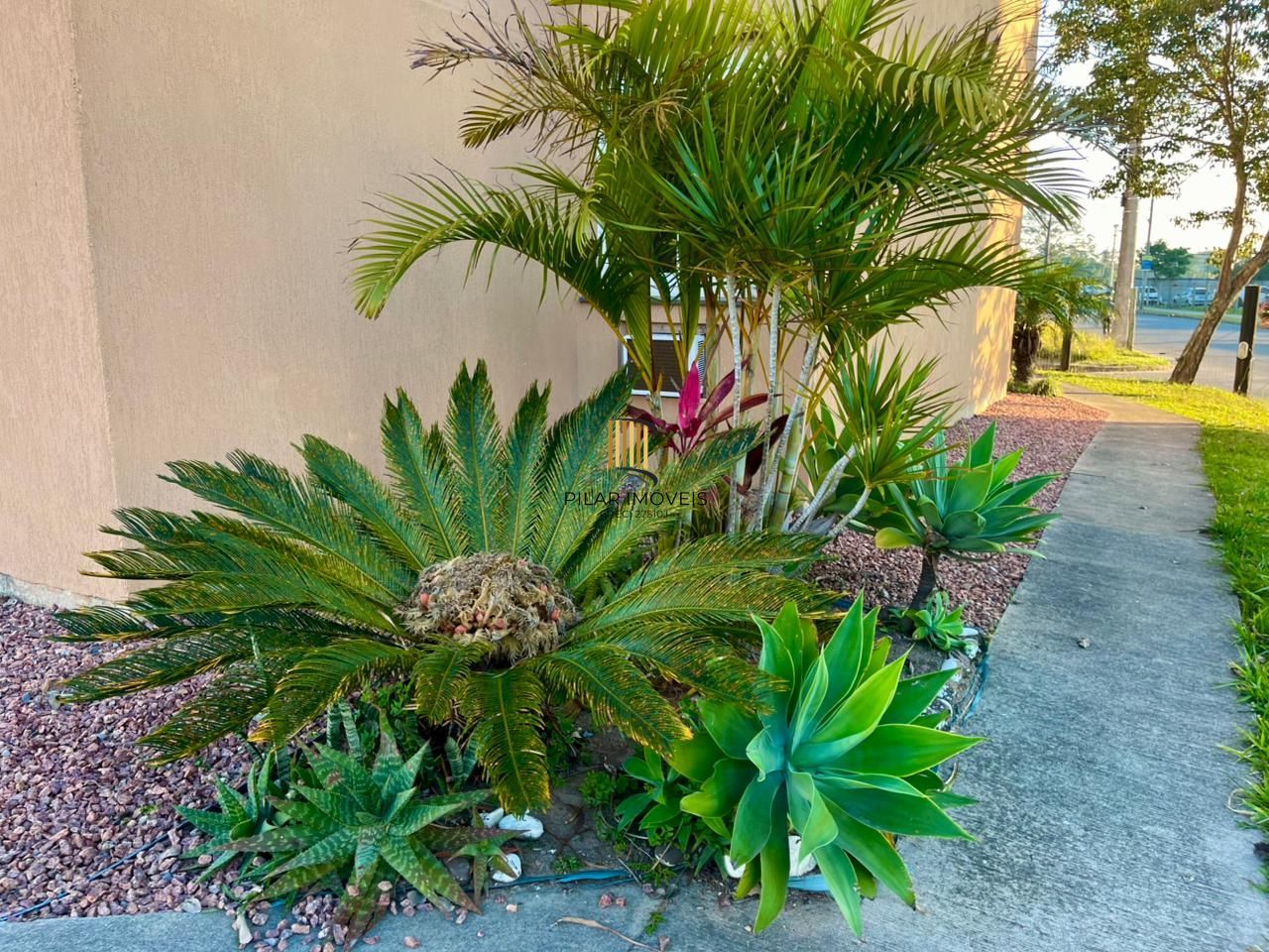 Apartamento com 02 quartos e 01 vaga no Bairro Restinga em Porto Alegre