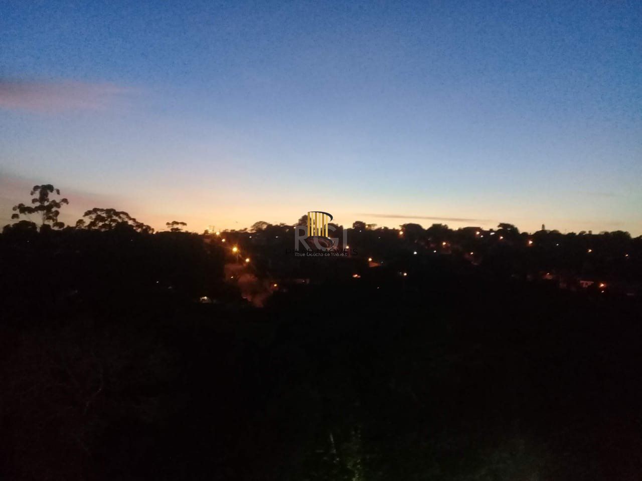 Apartamento para Venda - 45.81m², 2 dormitórios, 1 vaga - Agronomia, Porto Alegre