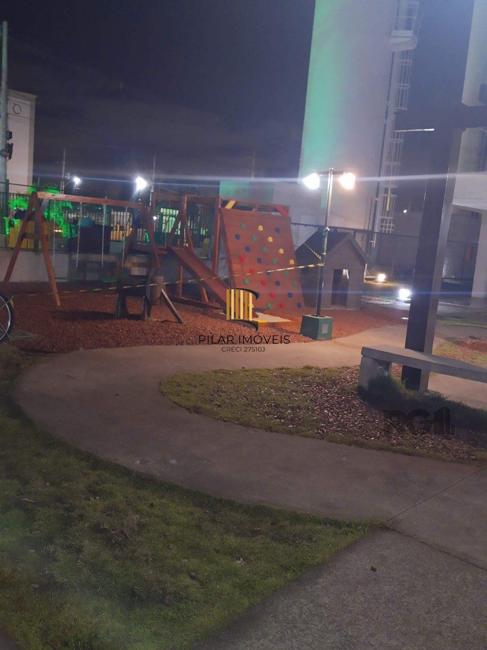 Apartamento 2 dormitórios no bairro Restinga