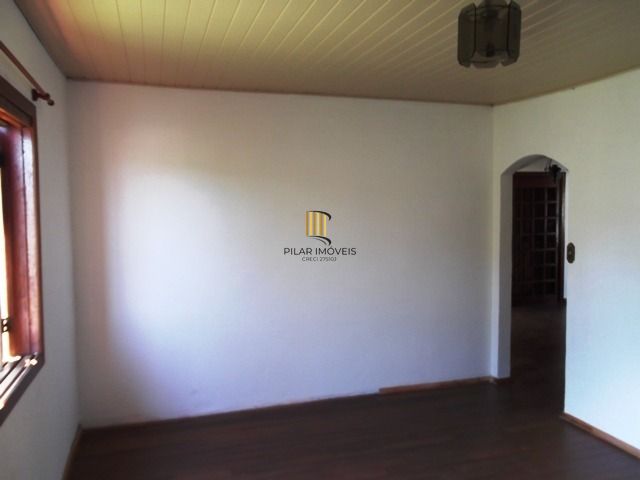 Casa desocupada somente a vista !