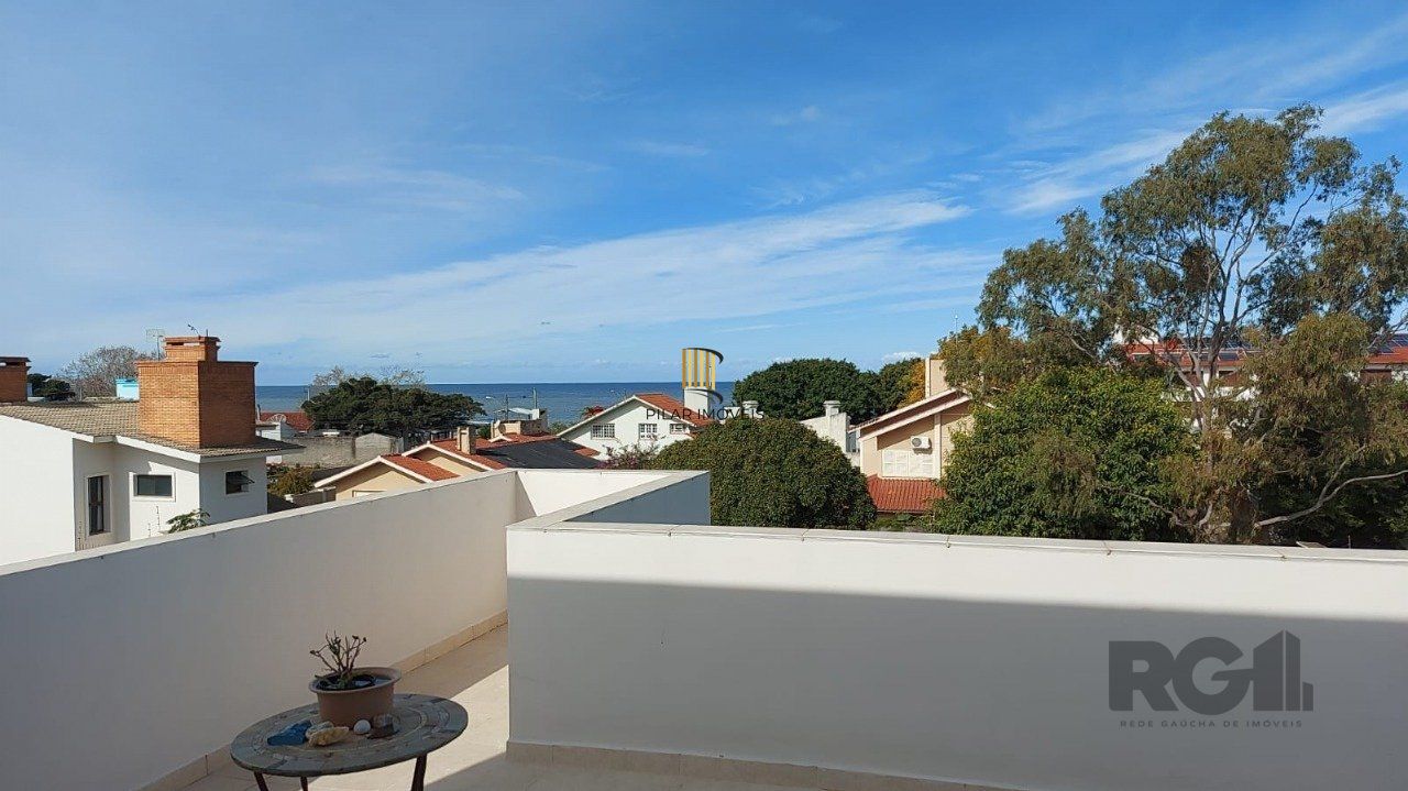 CASA ALTO PADRÃO - BALNEÁRIO -SÃO LOURENÇO DO SUL - RS