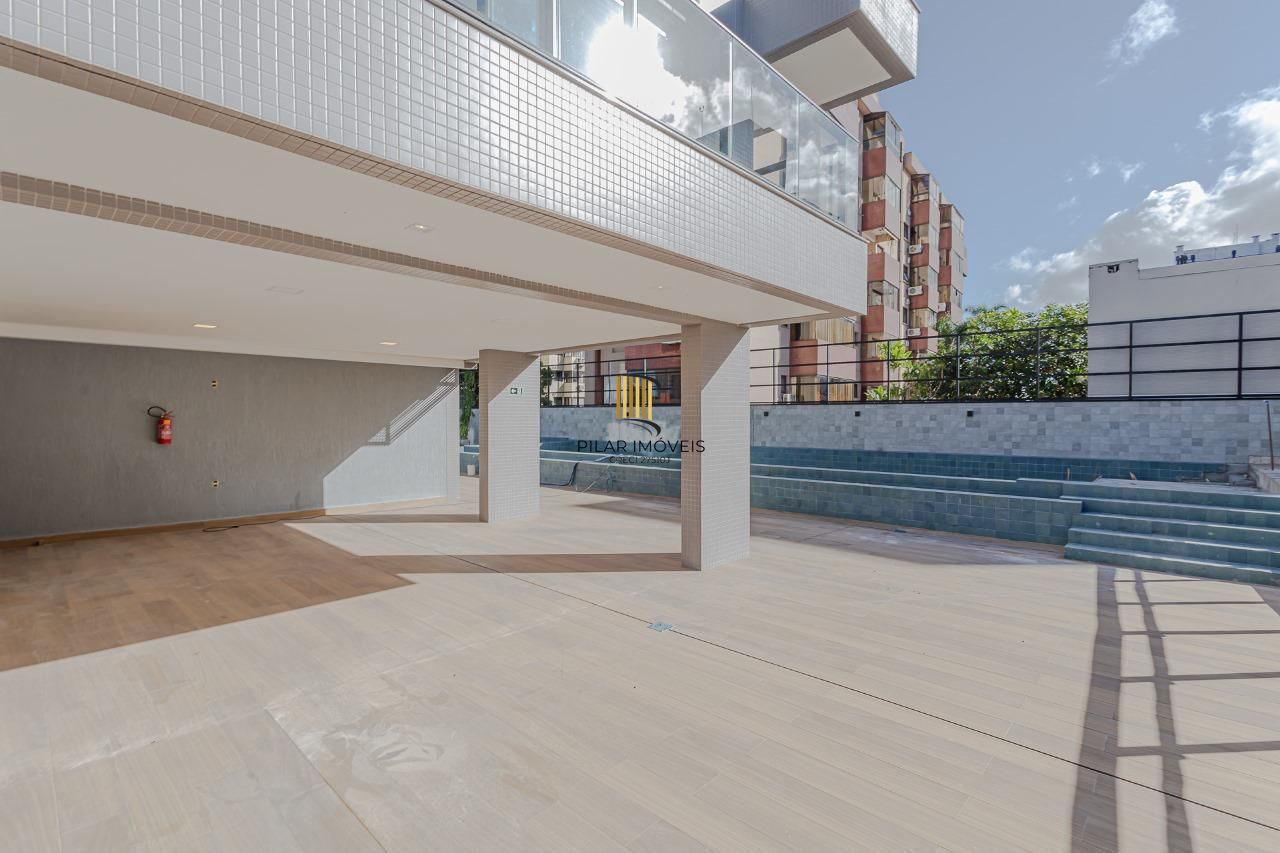 APARTAMENTO, 2 DORMITÓRIOS, 2 SUÍTES, VARANDA, VAGA DE GARAGEM, BAIRRO MENINO DEUS, PORTO ALEGRE/RS