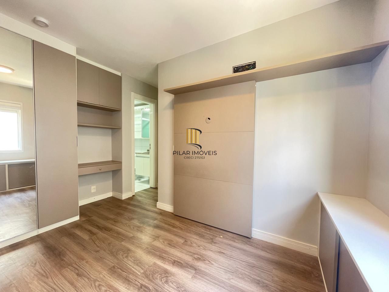 Impecável apartamento semimobiliado, 2 dormitórios, 2 banheiros e 1 vaga coberta