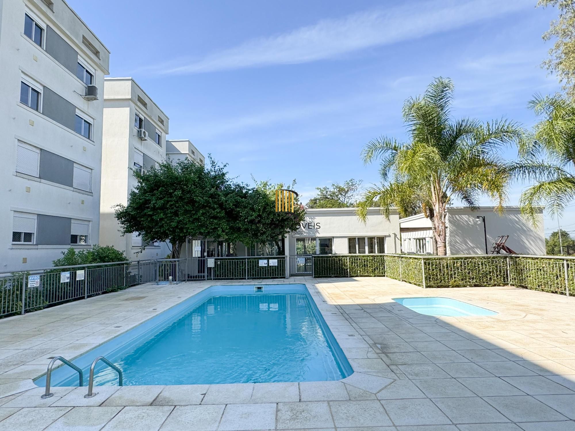 Apartamento com 02 quartos e 01 vaga escriturada no Bairro Lomba do Pinheiro