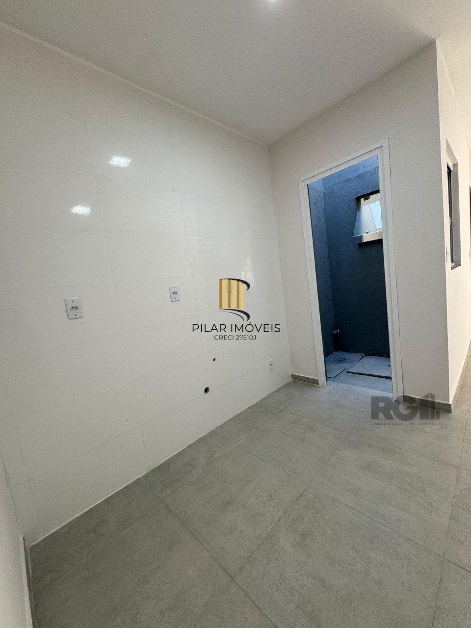 Casa geminada, 2 quartos a venda no Bairro Olaria Canoas.