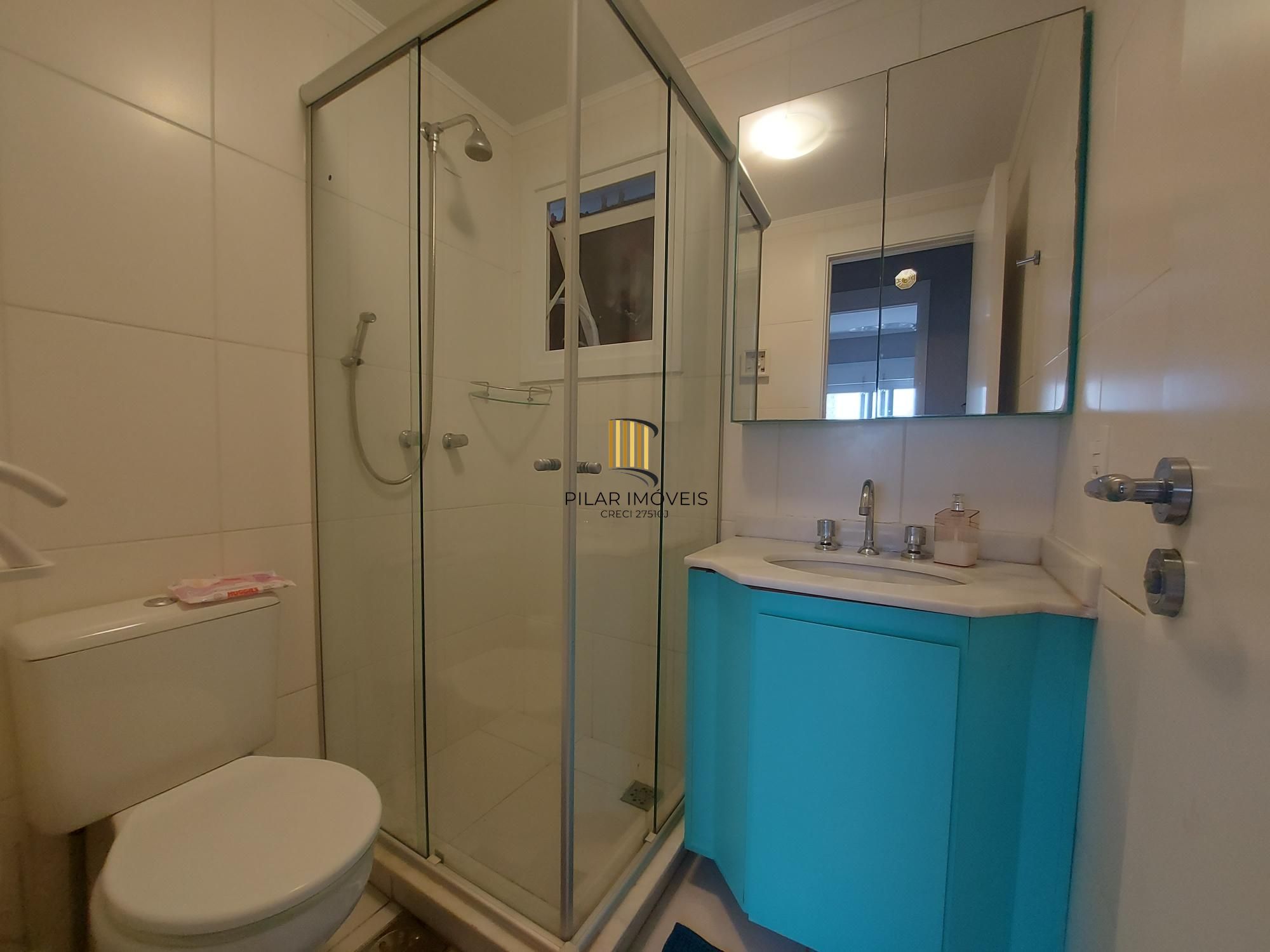Apto 3 quartos/com 1 suite e vaga coberta no bairro Cavalhada