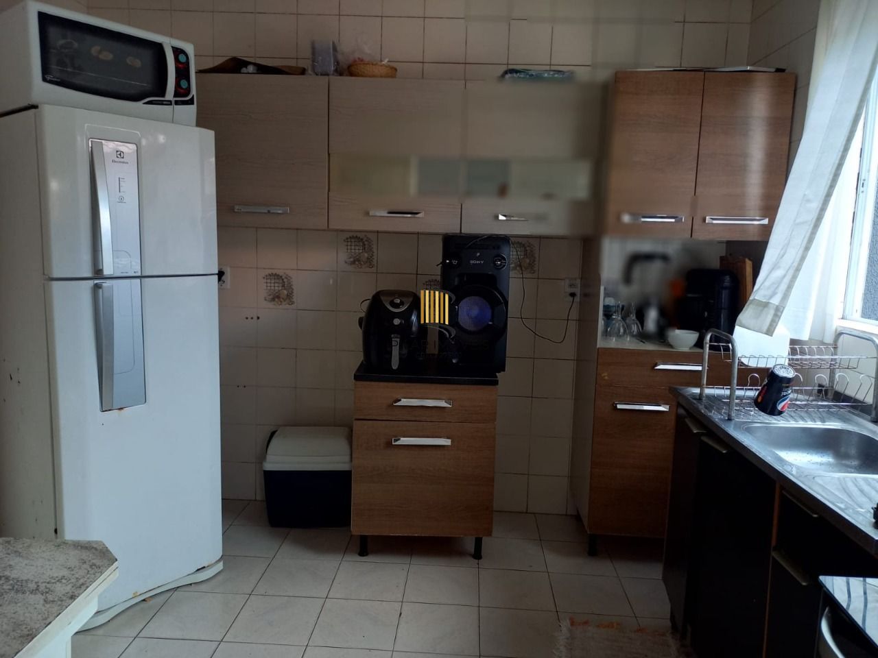 Duas casas no terreno com 2 vagas de garagem