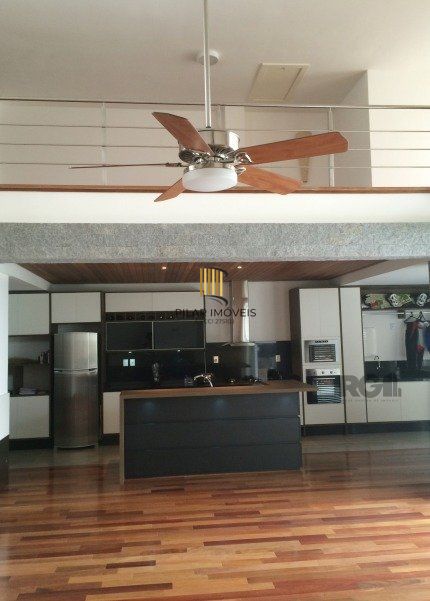 Casa para Venda - 260m², 3 dormitórios, sendo 2 suites, 4 vagas - Hípica