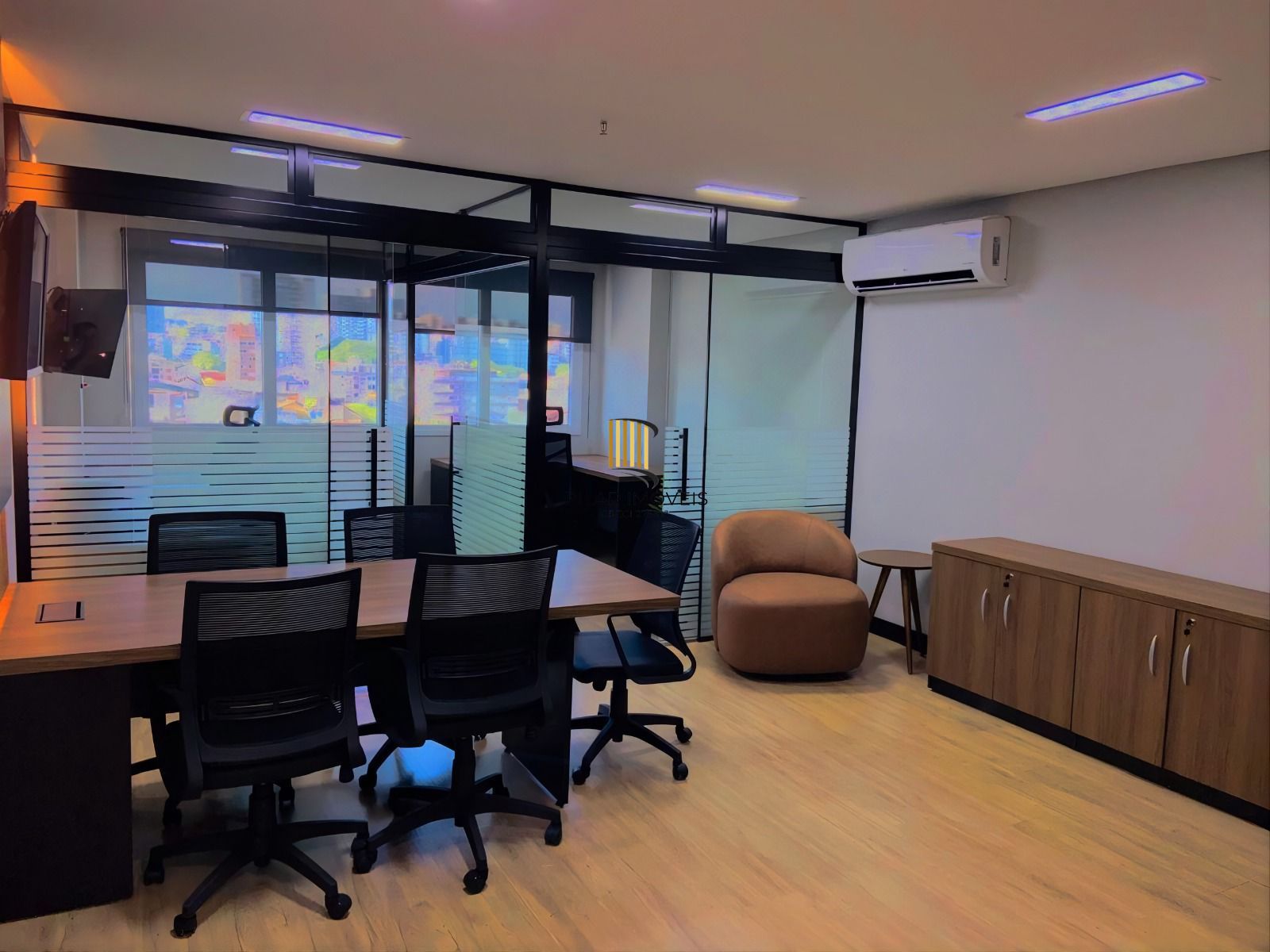 Sala comercial no Hom Lindoia - Pilar Imóveis