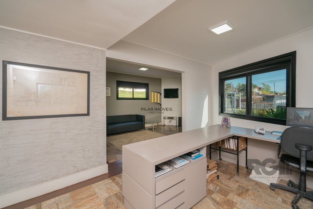 Casa Comercial para Venda - 300m², 0 dormitórios, Teresópolis
