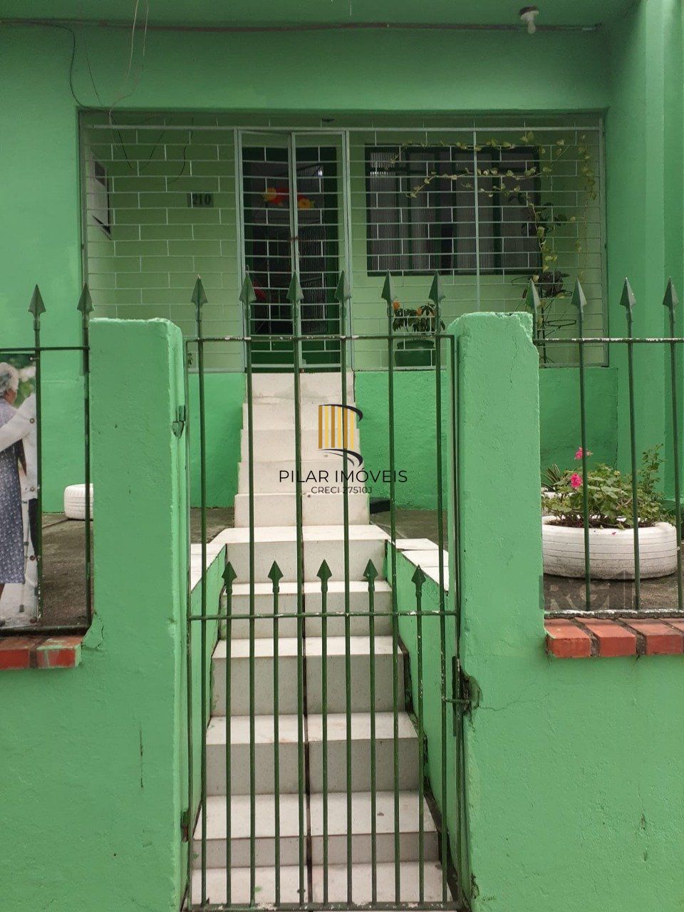Casa 4 dormitórios no bairro Rubem Berta
