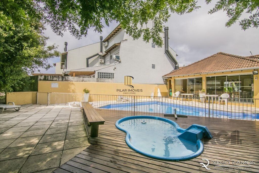 Casa em condomínio 3 dormitórios sendo 1 suíte bairro Vila Nova Porto Alegre