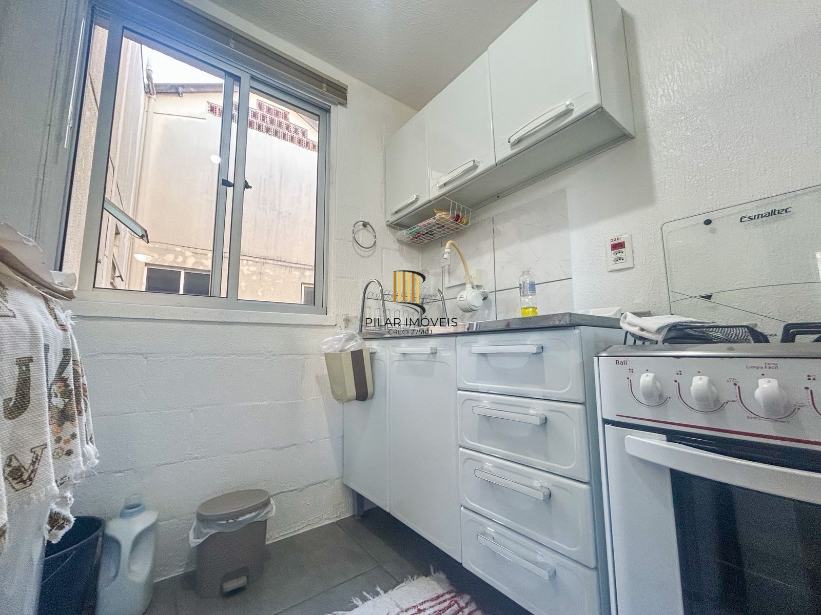 Apartamento com 2 quartos, com 1 vaga, no bairro Vila Nova, Porto Alegre/RS