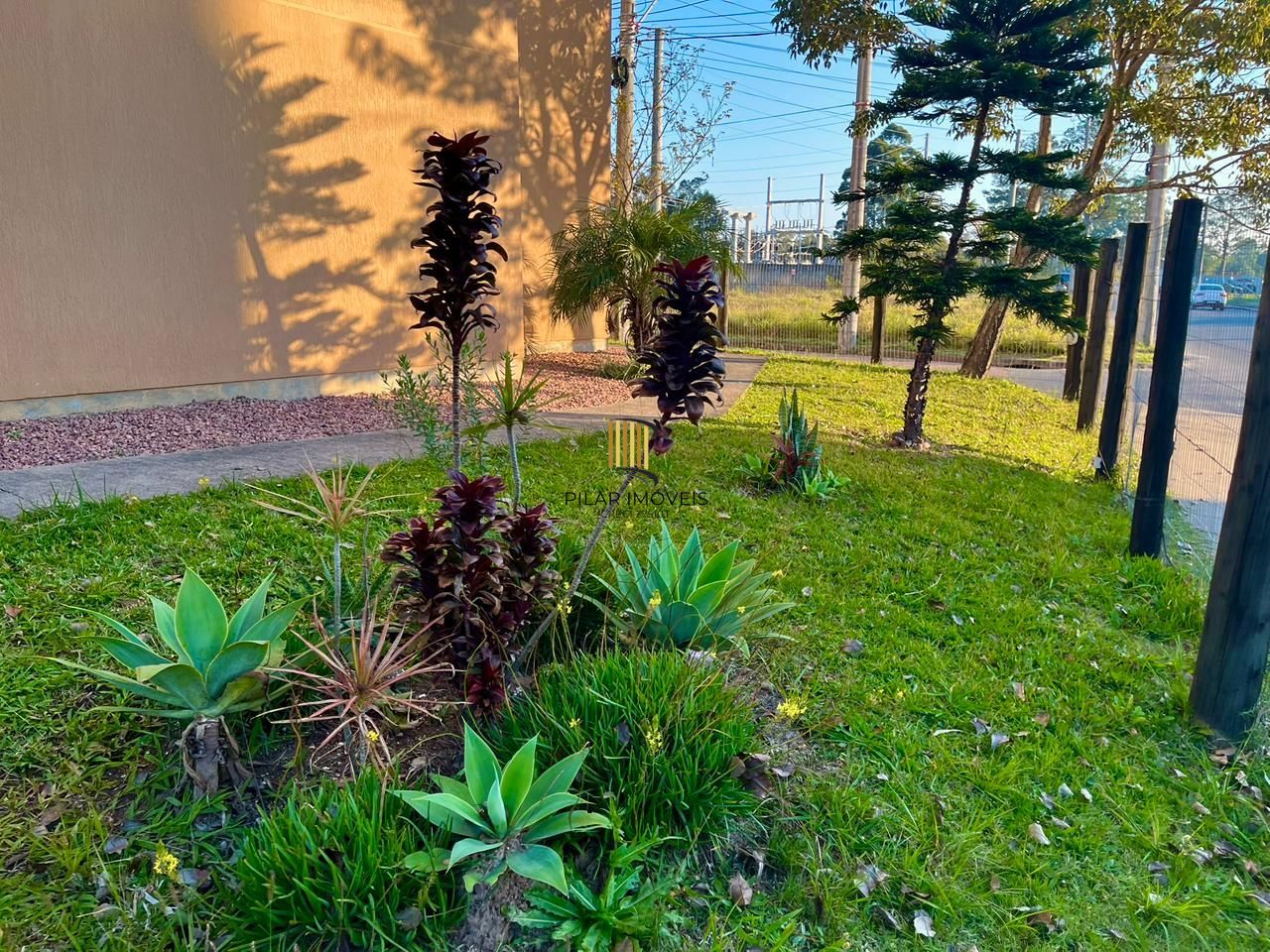 Apartamento com 02 quartos e 01 vaga no Bairro Restinga em Porto Alegre