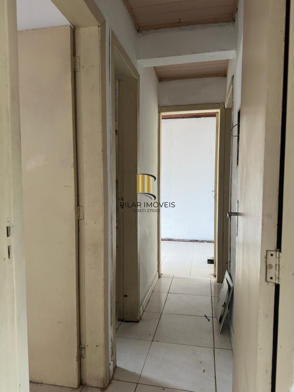 Casa com 3 dormitórios e edicula para venda e locação no bairro Belém Novo