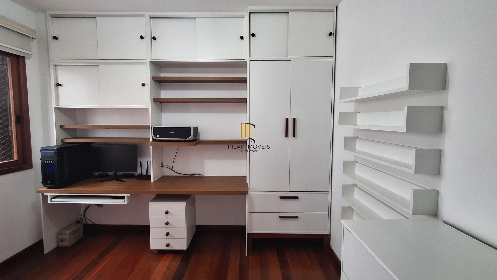 Apartamento com 03 quartos e 01 vaga escriturada no Bairro Tristeza