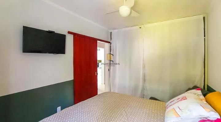 Apartemento de 2 dormitórios com vaga coberta no bairro Tristeza