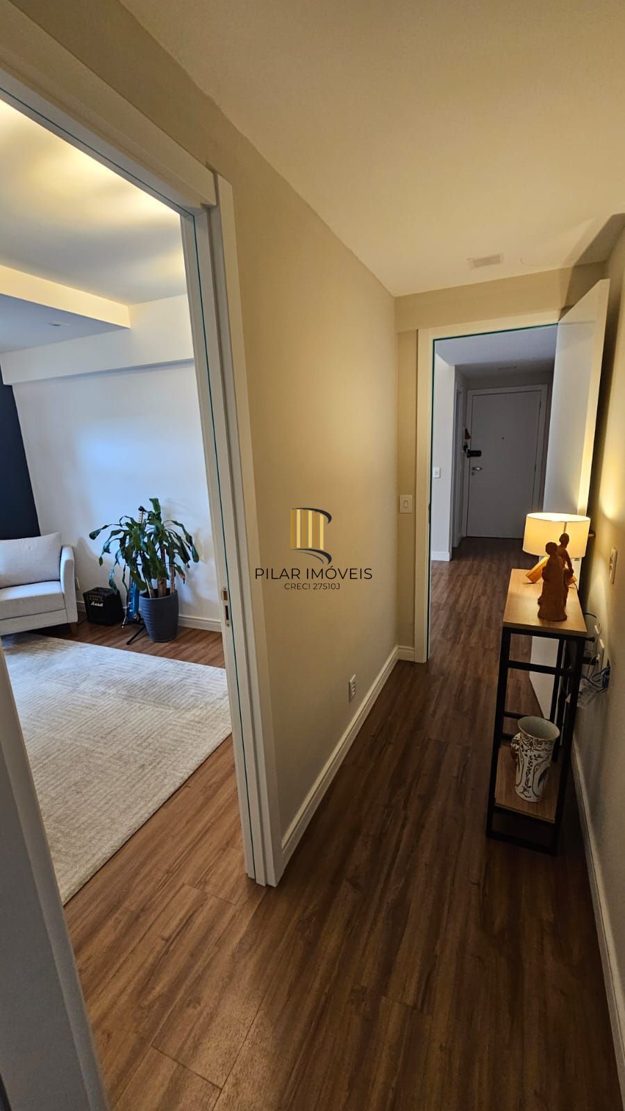 Apartamento de 2 dormitórios 2 suítes , vaga dupla coberta escriturada !