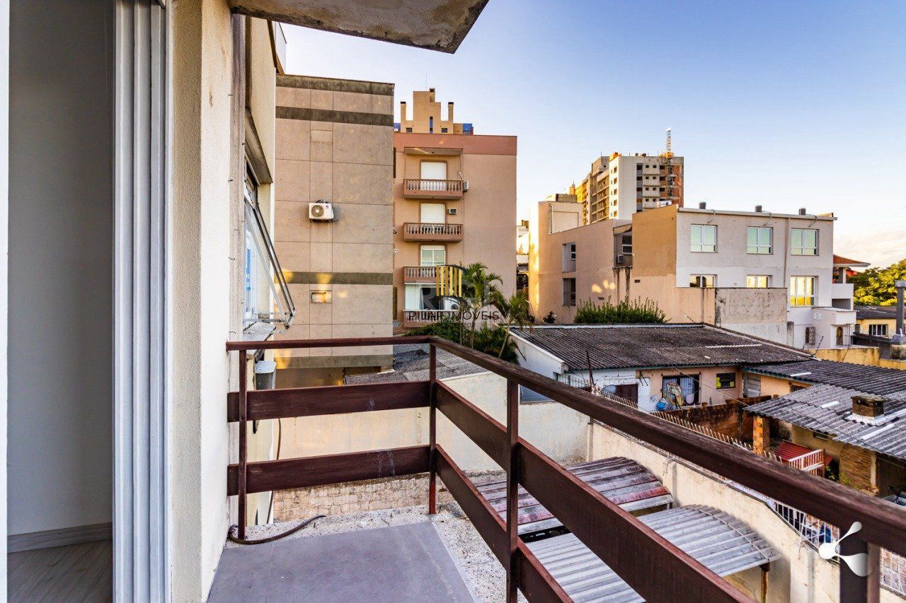 Apartamento para Venda - 62.17m², 2 dormitórios, 1 vaga - Petrópolis