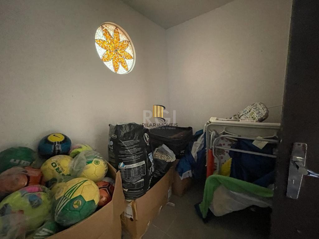 Casa para Venda - 400m², 5 dormitórios, sendo 3 suites, 4 vagas - Ipanema PORTO ALEGRE /RS