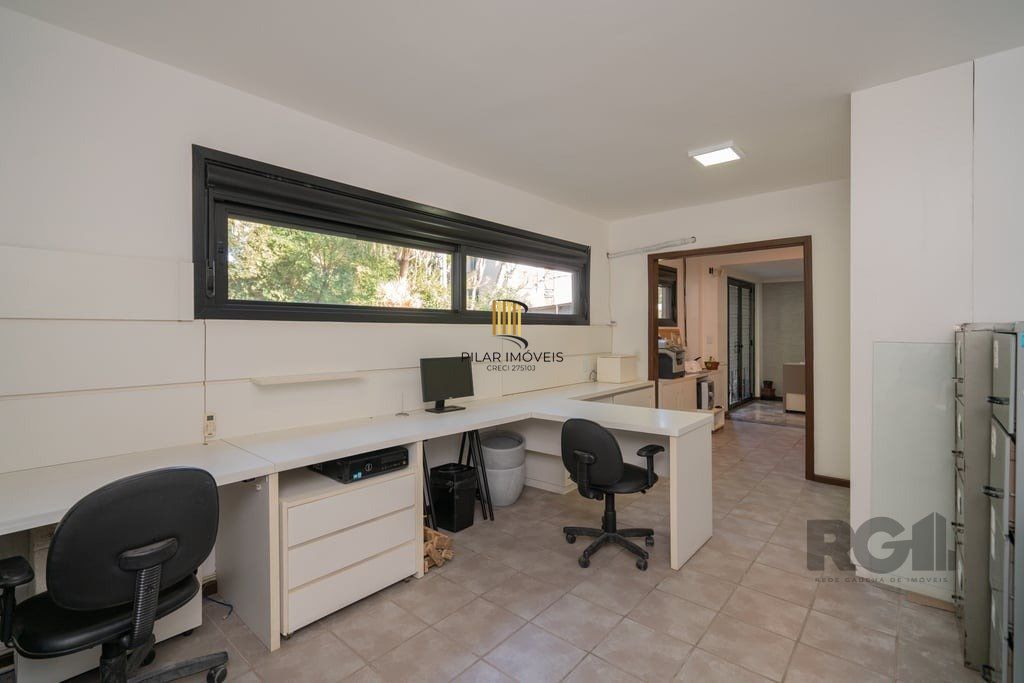 Casa Comercial para Venda - 300m², 0 dormitórios, Teresópolis
