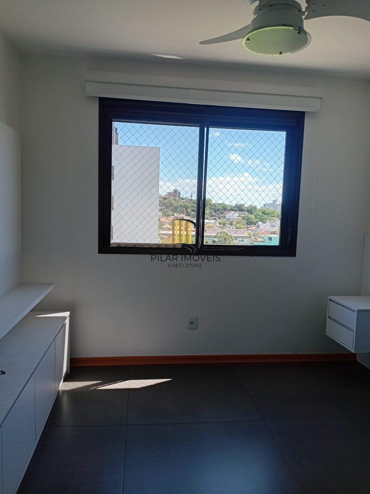Apartamento 2 quartos, suíte, vaga coberta no bairro Camaquã em Porto Alegre/RS