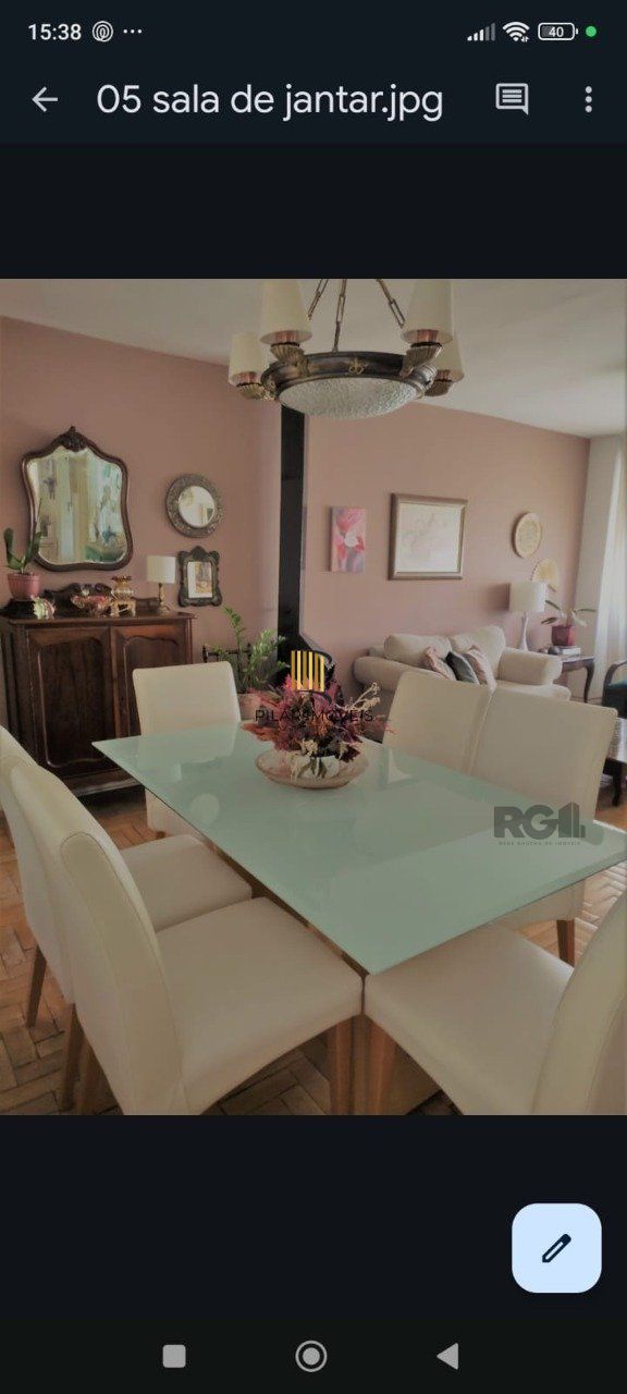 Apartamento de 130 m2,com 3 dormitórios e suíte, no bairro Jardim Botânico.