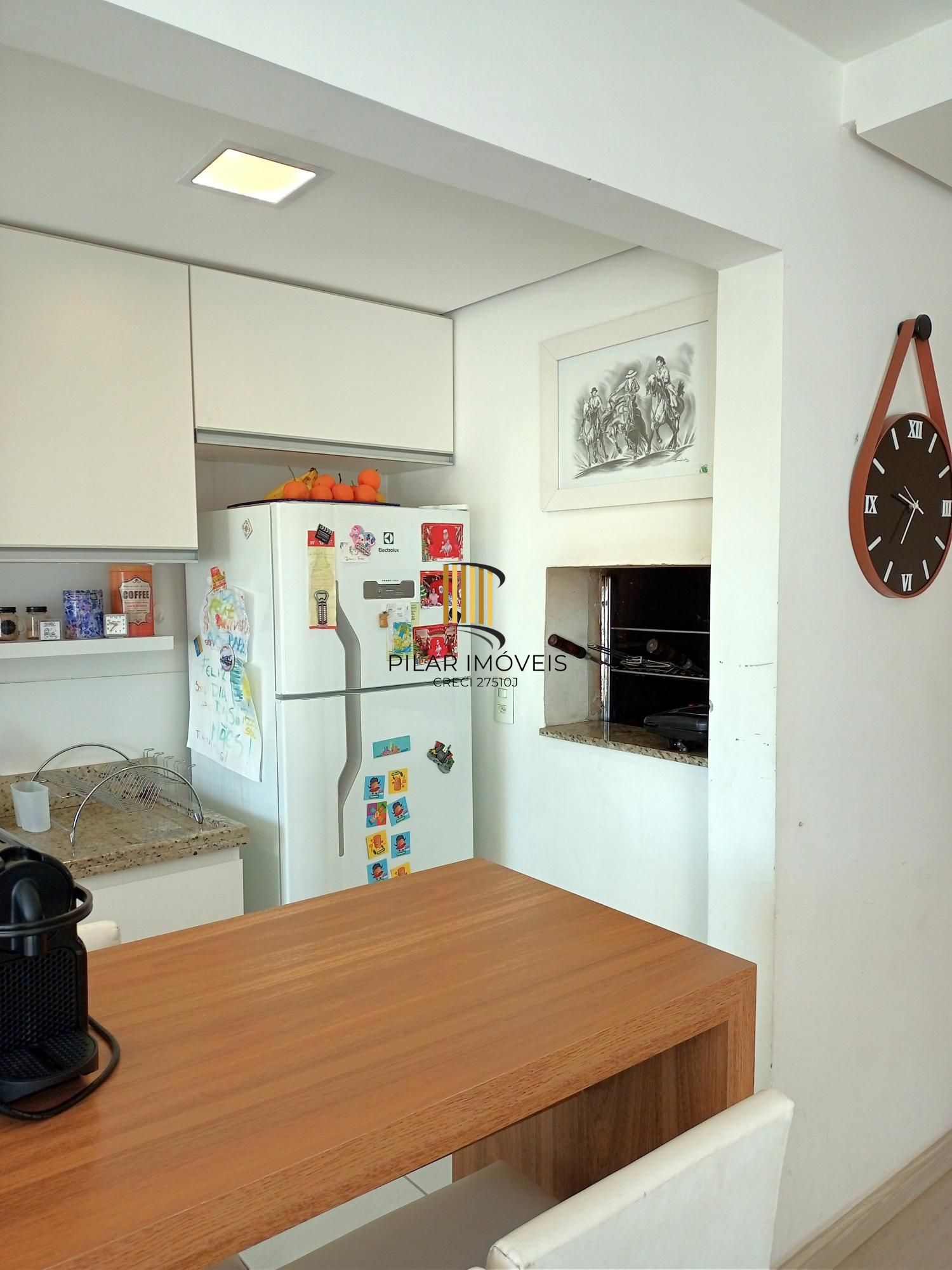 Apartamento 2 Dormitórios (1 Suíte), 64m², Churrasqueira, Vaga Coberta