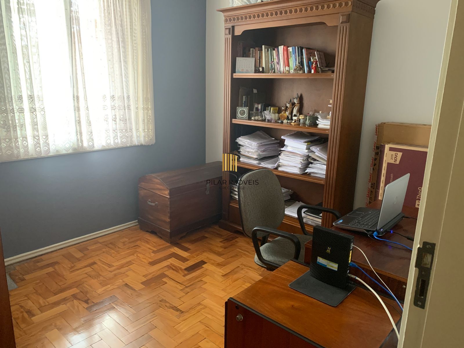 Apartamento 3 dormitórios com 2 banheiros e garagem no Menino Deus