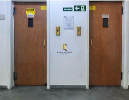 Cobertura horizontal 1 dormitório com 65m2 no Centro Histórico de Porto Alegre.