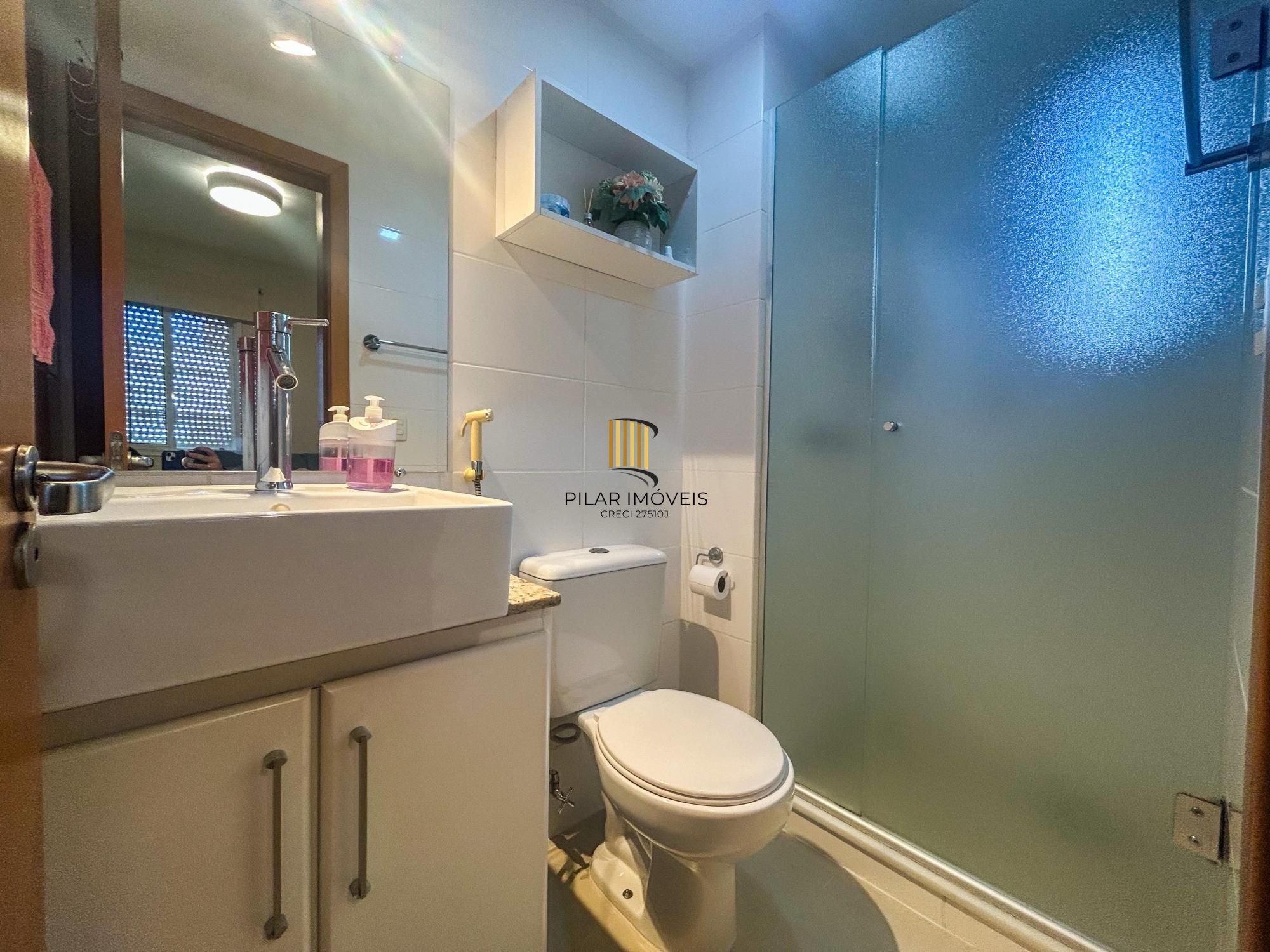 Excelente Apartamento 3 dormitórios, 2 vagas, condomínio Plaza Cristal