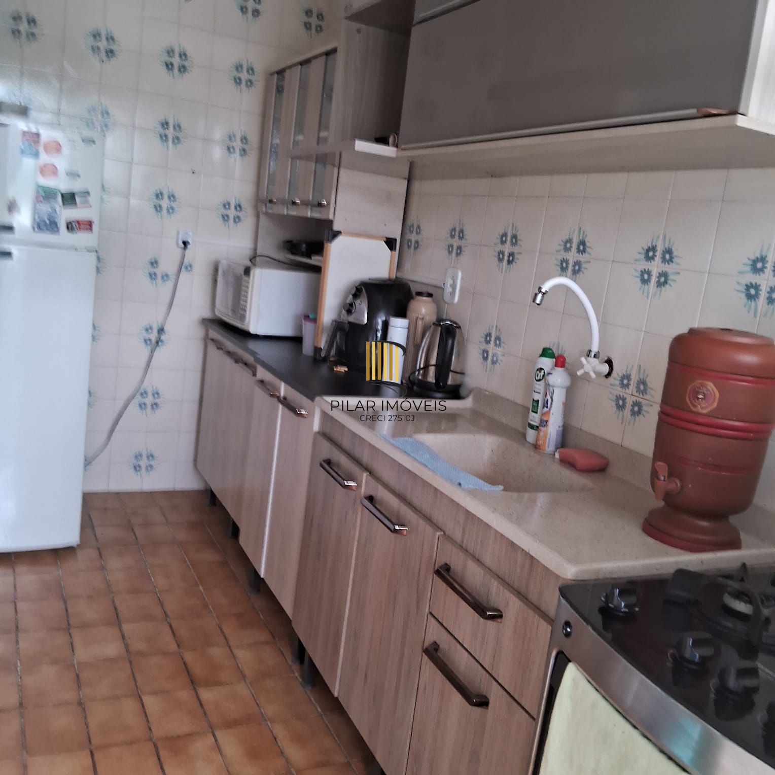 Apartamento com 01 Quarto e 01 vaga no Bairro Morro Santana