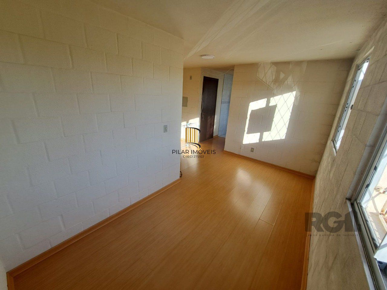 Apartamento semimobiliado de 2 dormitórios no bairro Vila Nova - Pilar Imóveis