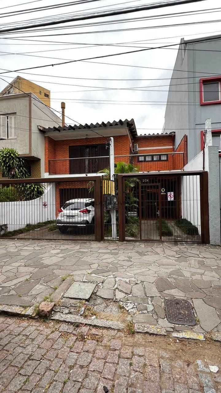 Apartamentos com 5 quartos, 2 suítes, 4 vagas de garagem, no bairro Santana, Porto Alegre/RS - Pilar Imóveis