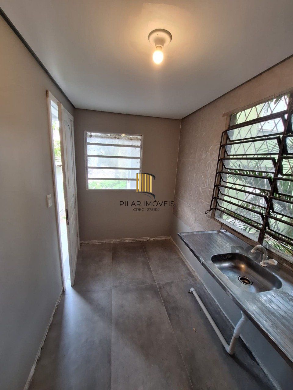 Casa 5 dormitórios no bairro Petrópolis
