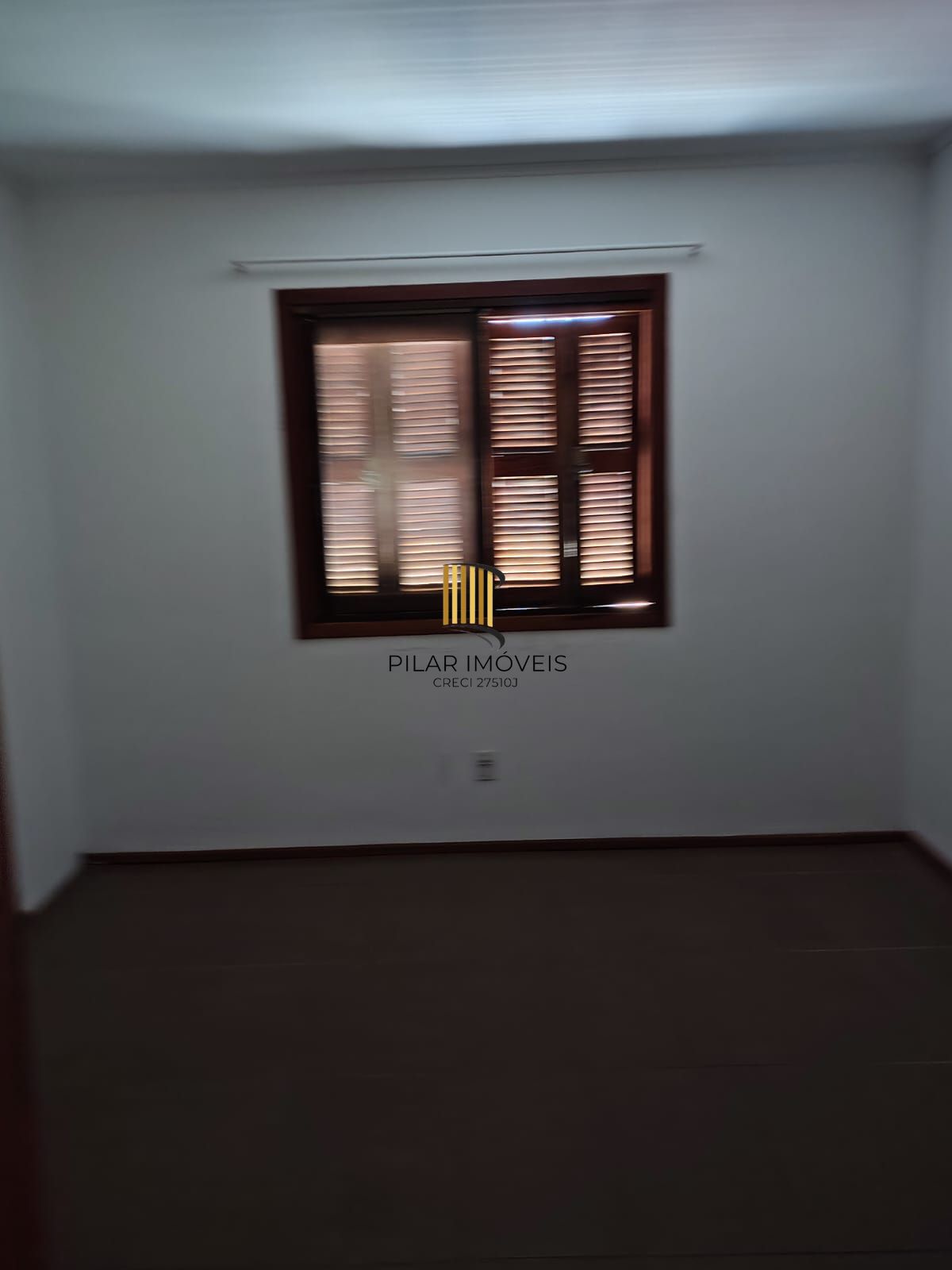 Sobrado 2 dormitórios no bairro Hípica