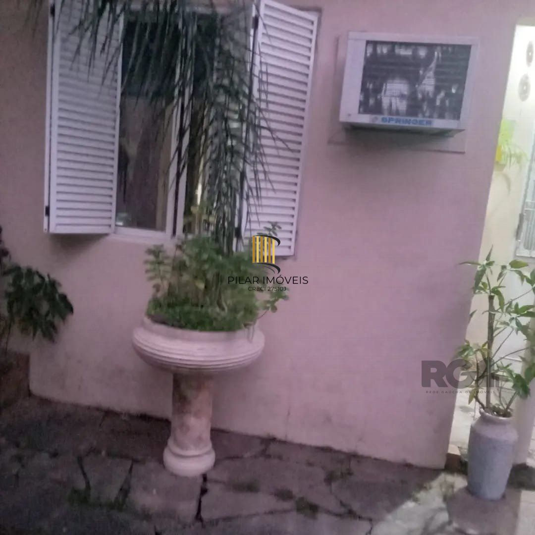 CASA 2 DORMITÓRIOS, 2 VAGAS DE GARAGEM, BAIRRO RESTINGA, PORTO ALEGRE/RS